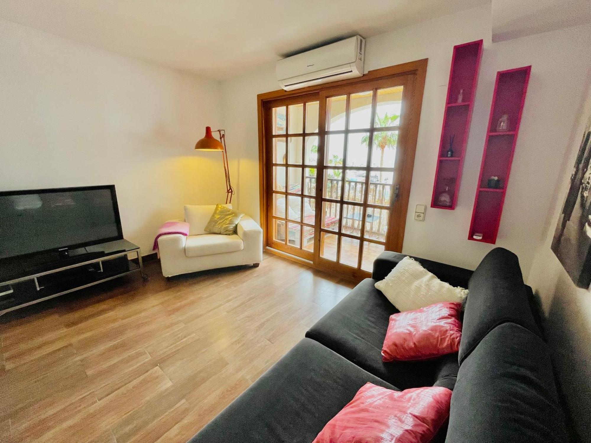 Lovely Ensuite Double In Shared In The Centre Of Santa Eularia - Close To The Beach, Shops, Bars And Restaurants Gasthof Santa Eulària des Riu