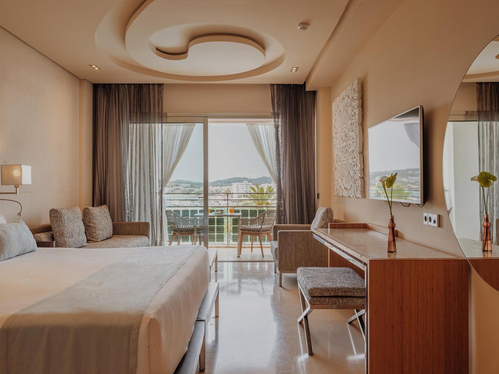 Aguas De Ibiza Grand Luxe - Small Luxury Of The World Hotel Santa Eulària des Riu