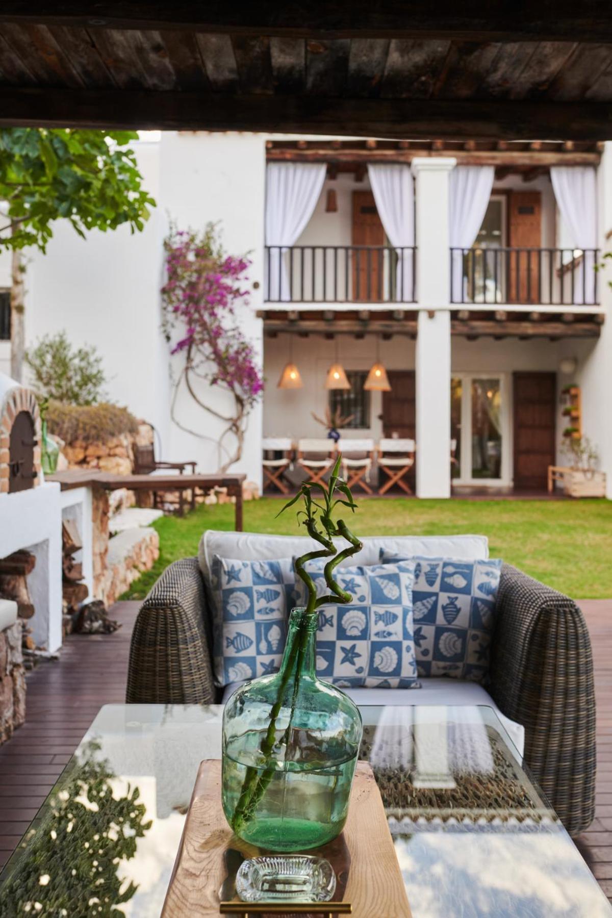 Lilita House *