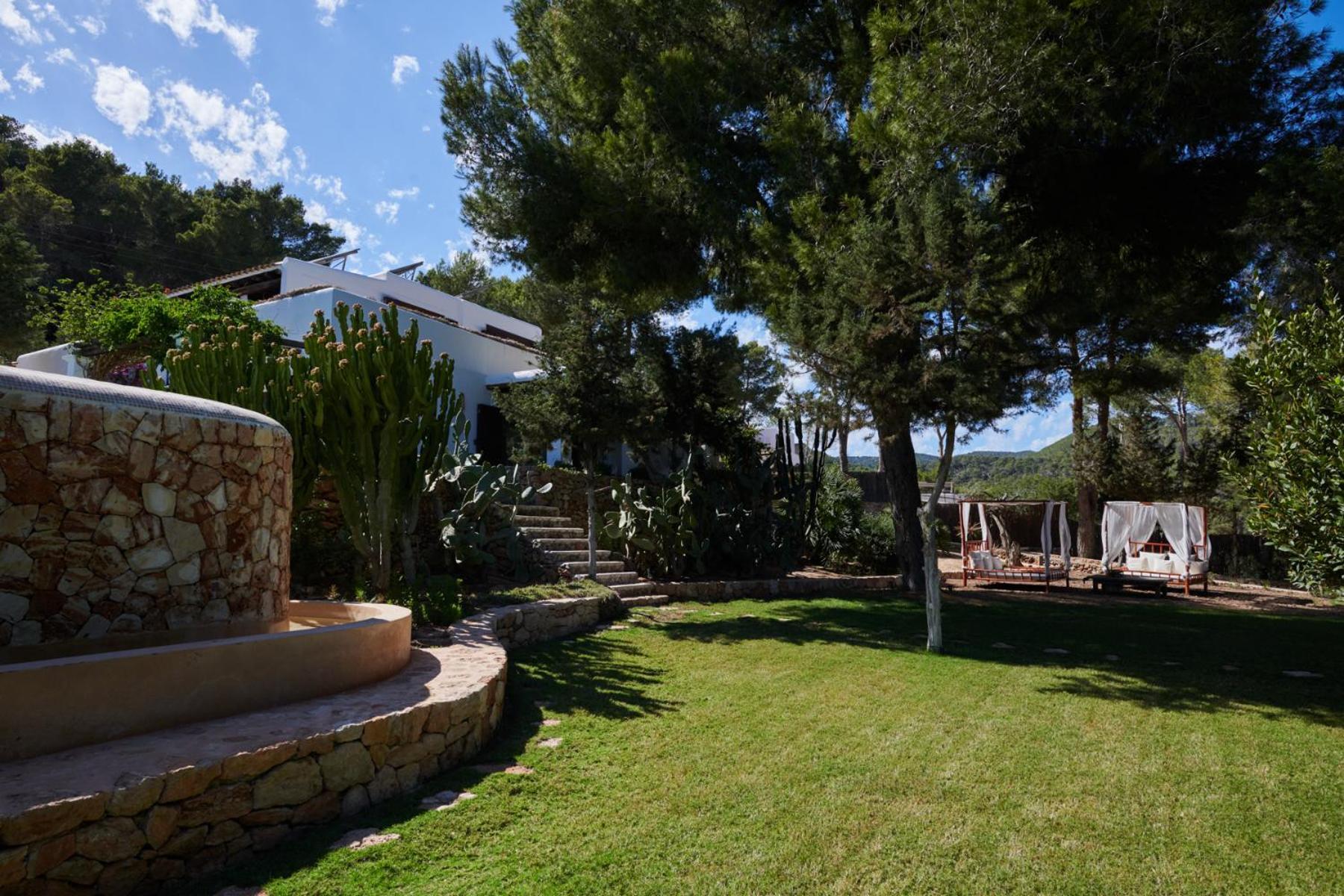 Lilita House *