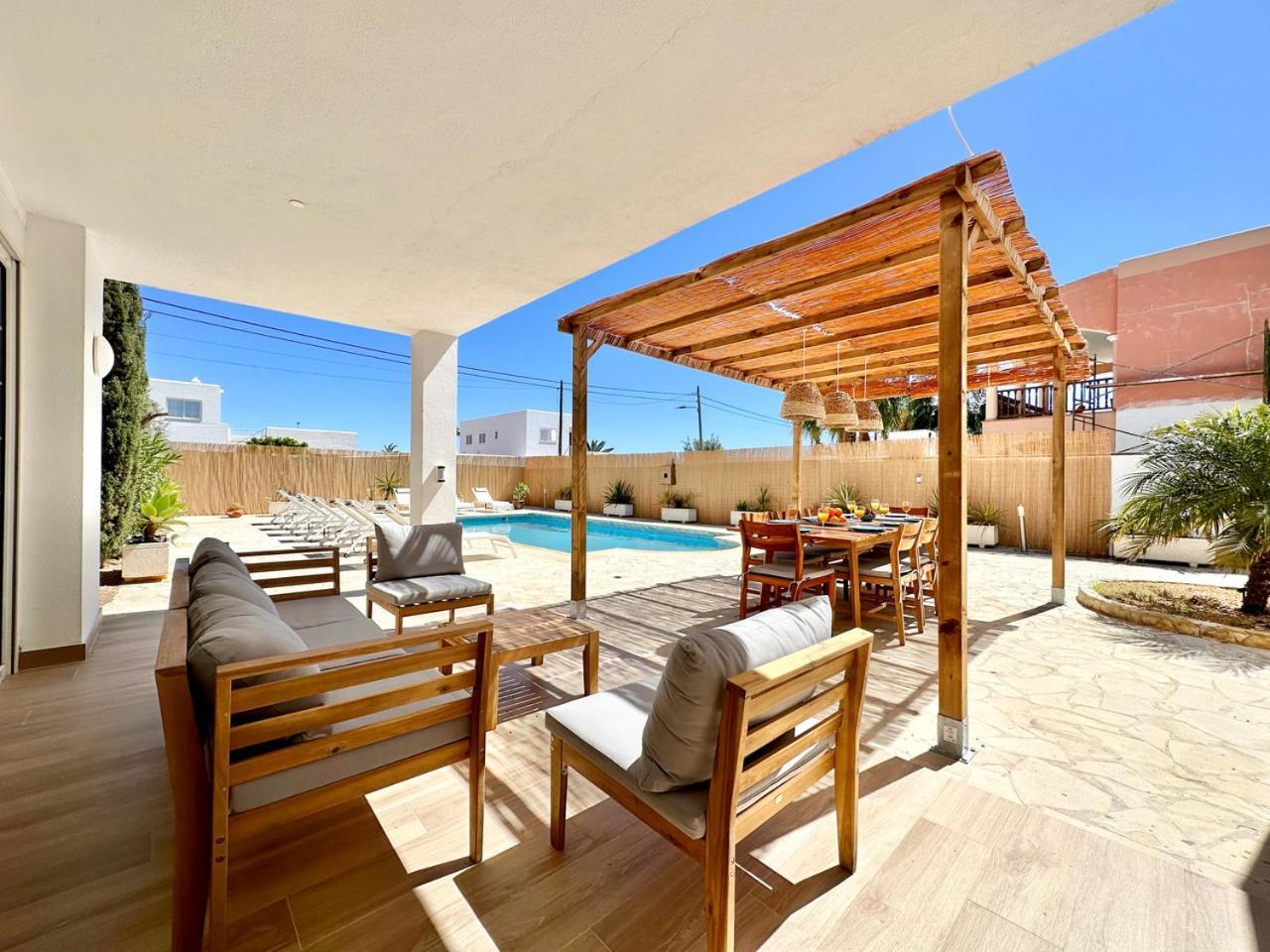 Villa Villa In Playa Den Bossa, 5 Min Supermarketbbq Sant Jordi de ses Salines