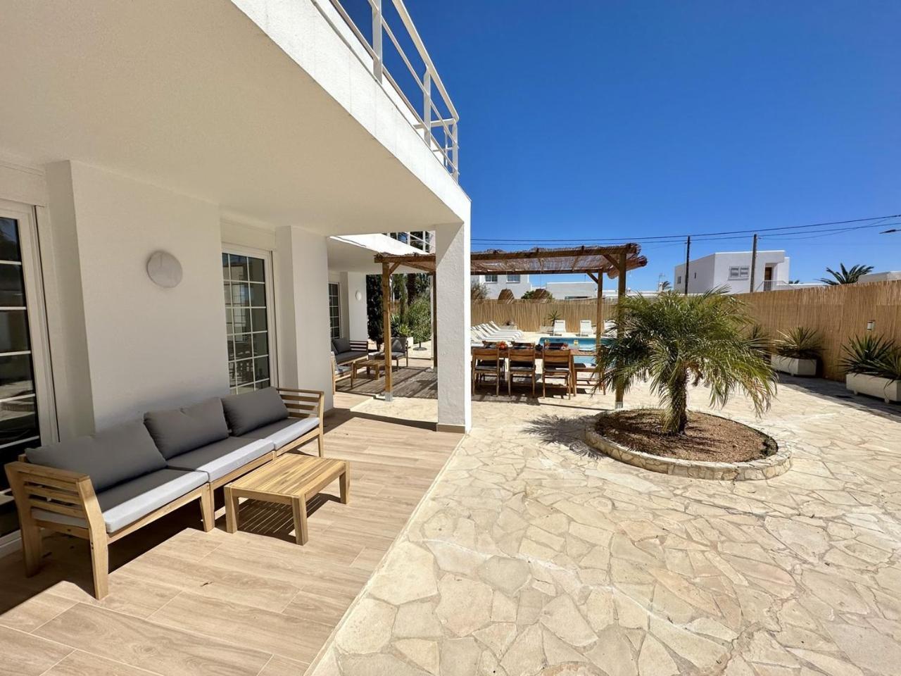 Villa In Playa Den Bossa, 5 Min Supermarketbbq