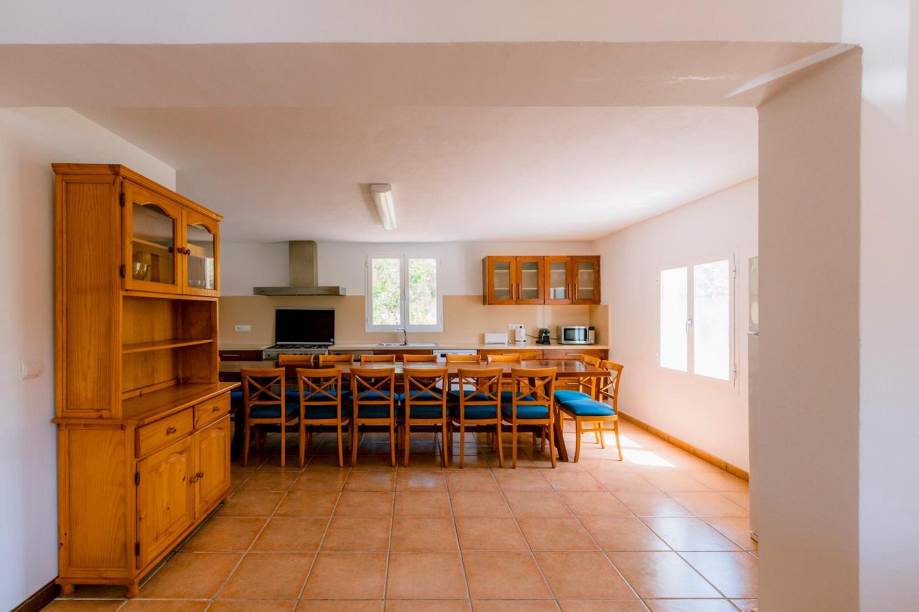 Alexa Charming Is Just A 10 Min Drive To Either Playa Den Bossa Or San Antonio * Sant Josep de sa Talaia