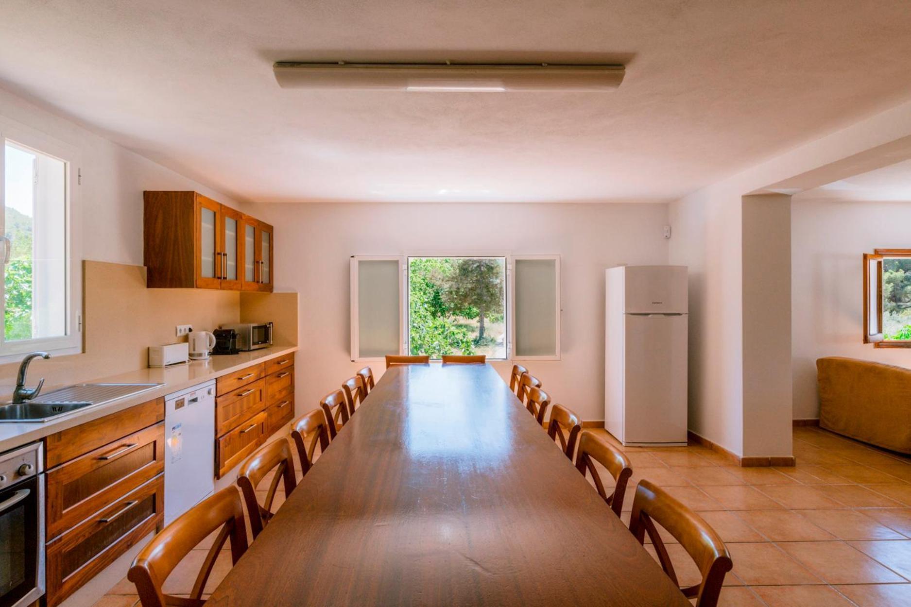 Alexa Charming Is Just A 10 Min Drive To Either Playa Den Bossa Or San Antonio Villa