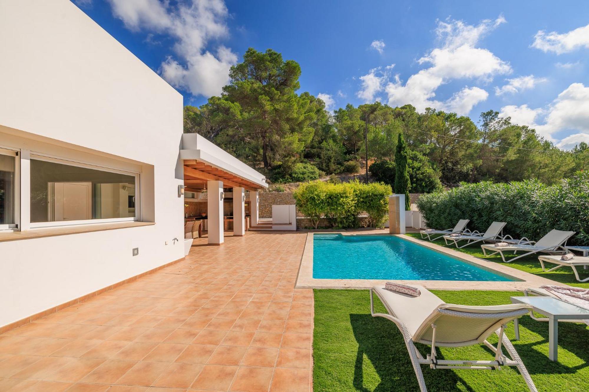 Parras Casa Con Piscina Y Barbacoa Cerca De La Playa Holiday home Sant Josep de sa Talaia