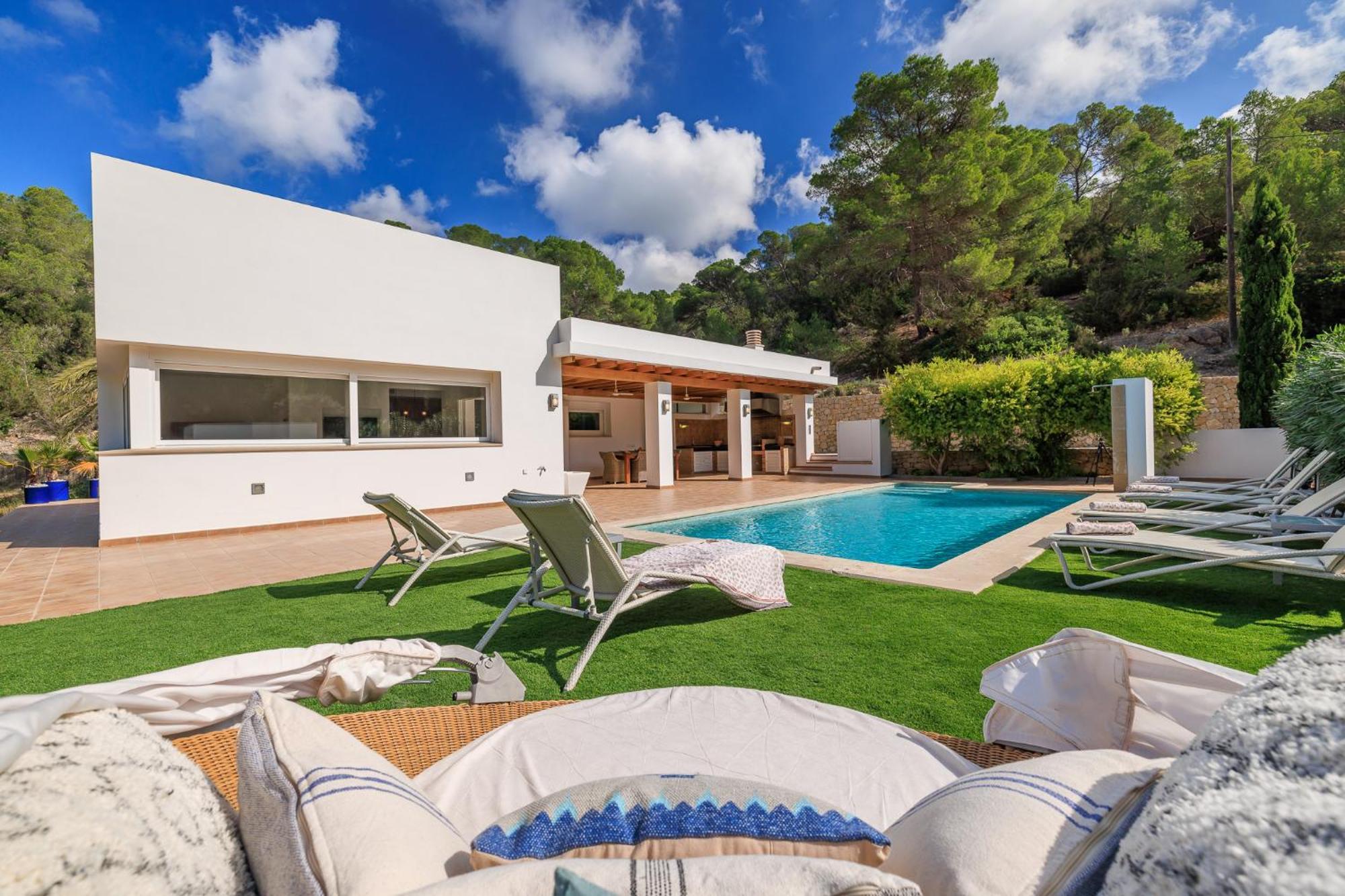 Holiday home Parras Casa Con Piscina Y Barbacoa Cerca De La Playa Sant Josep de sa Talaia