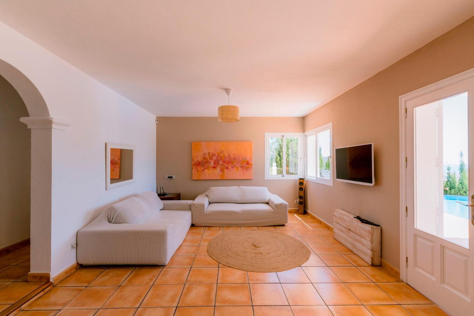 Bellavista Has Stunning Views And A Private Infinity Pool