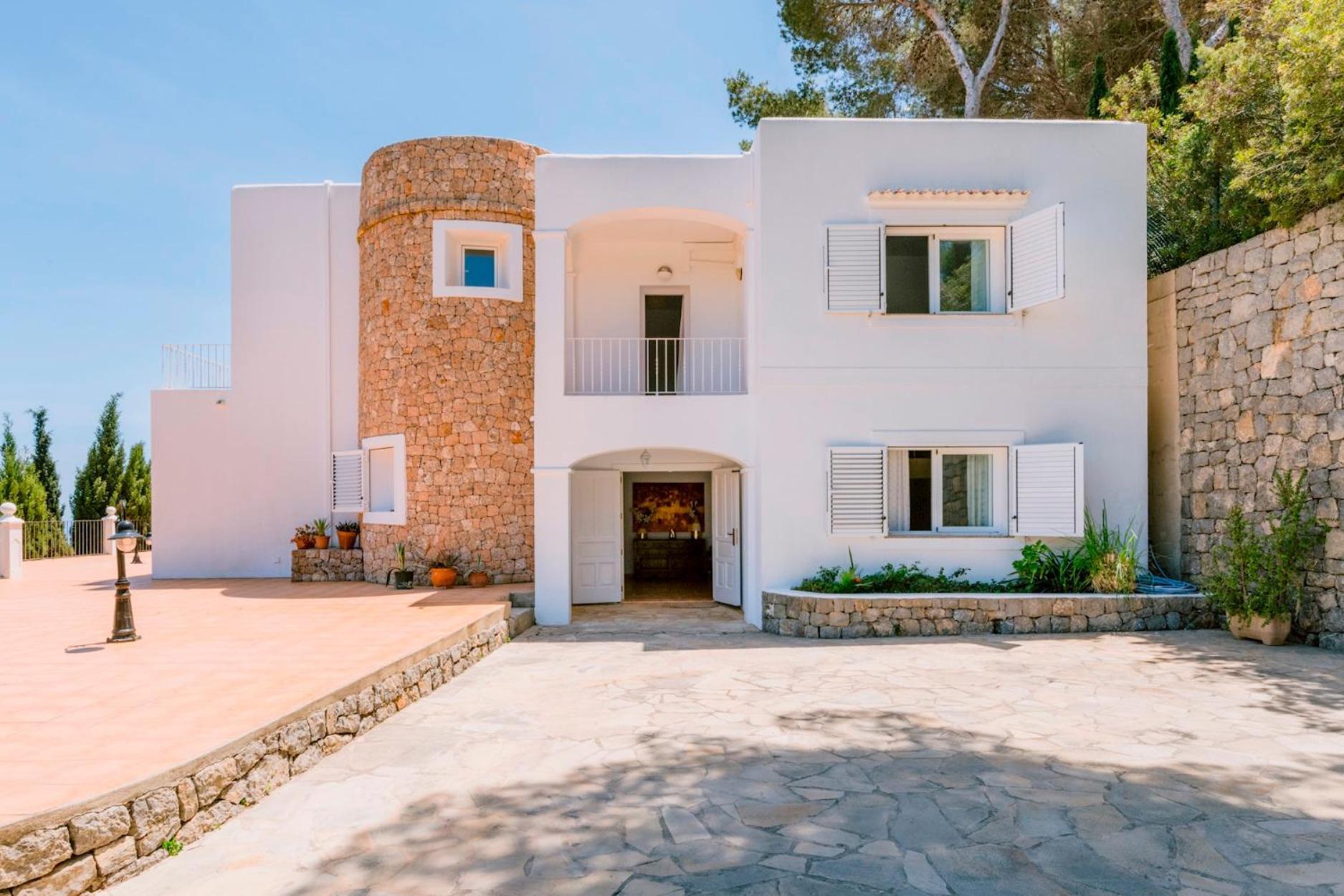Bellavista Has Stunning Views And A Private Infinity Pool Villa Sant Jordi de ses Salines