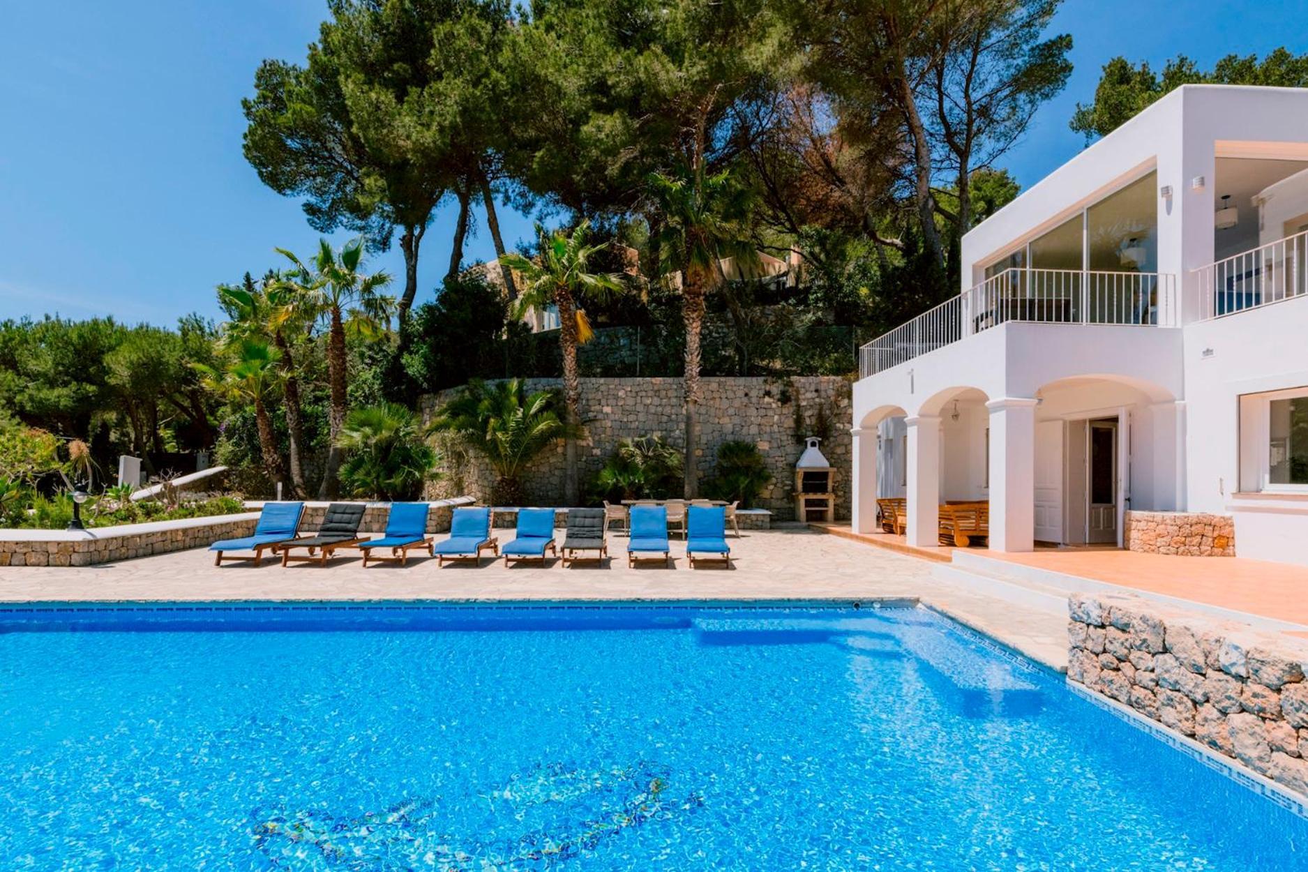 Villa Bellavista Has Stunning Views And A Private Infinity Pool *