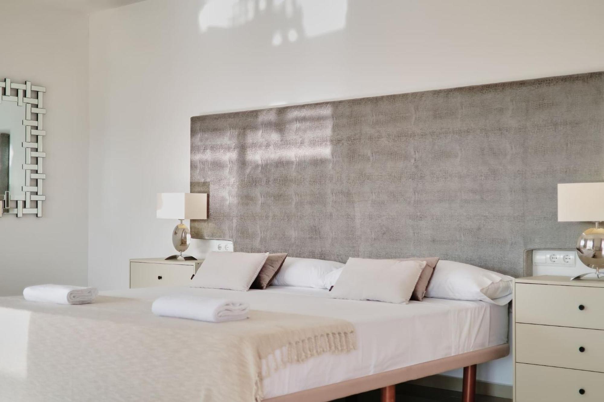 Villa Romeo 2km From Ibiza Town And 1km From Talamanca Santa Eularia des Riu