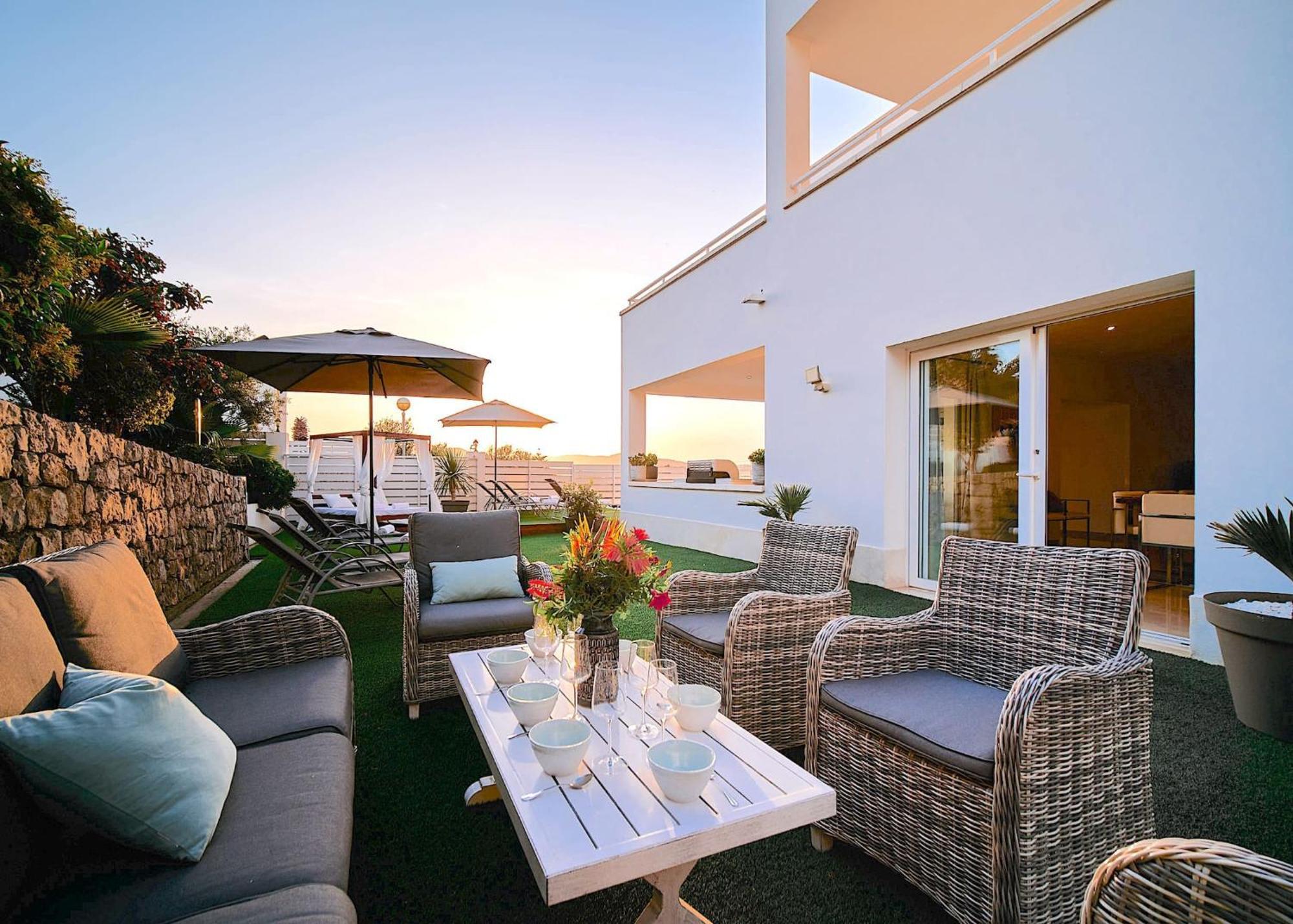 Romeo 2km From Ibiza Town And 1km From Talamanca *