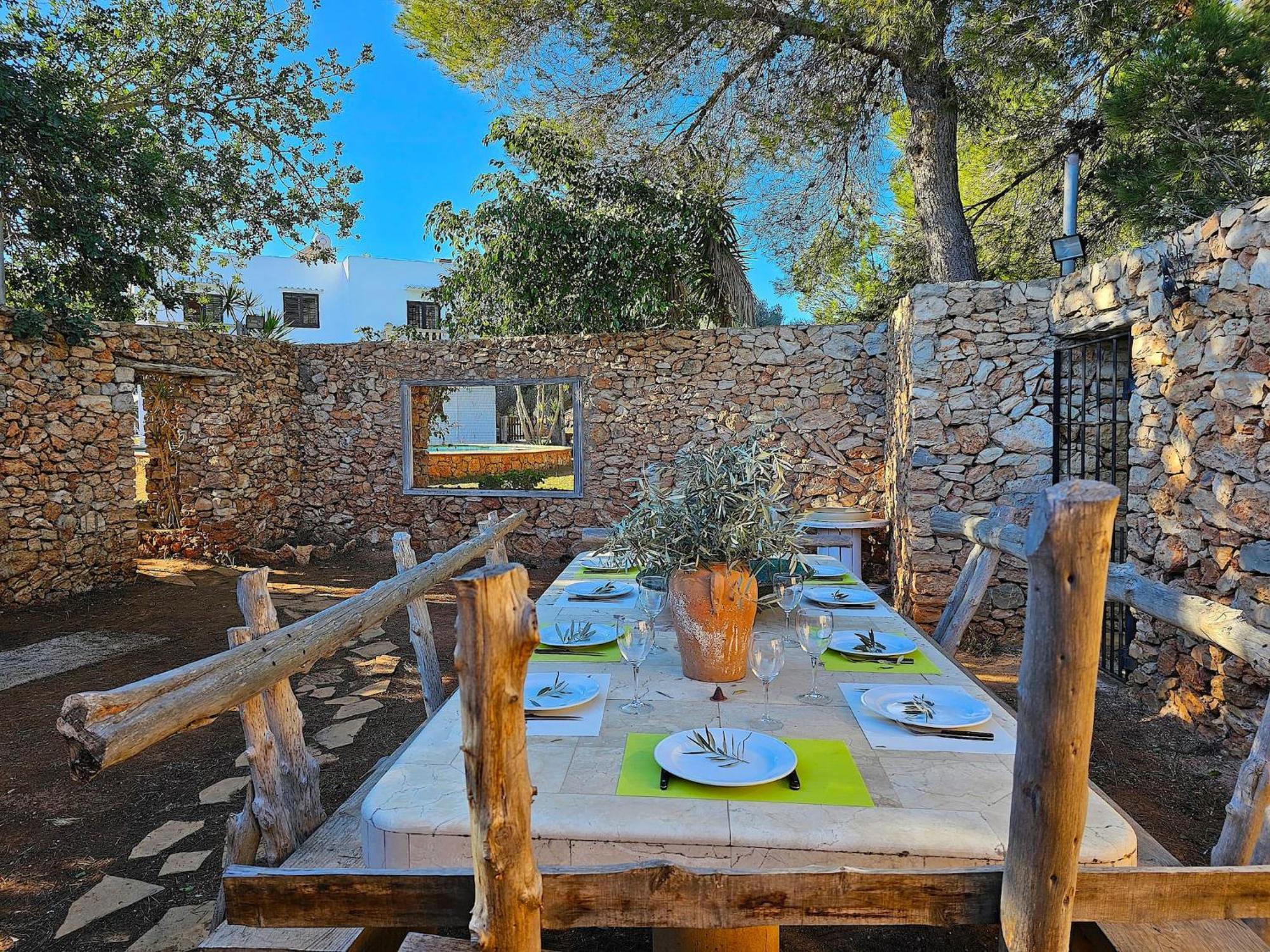 Cala Jondal 