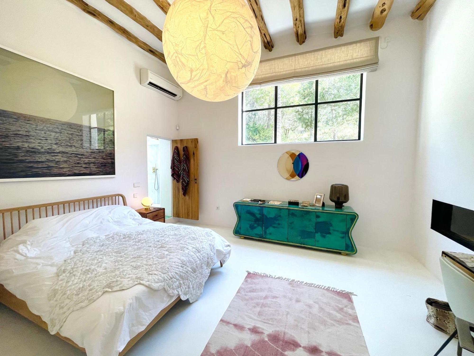Stylish 5 Bedroom Luxury With Pool And Sauna