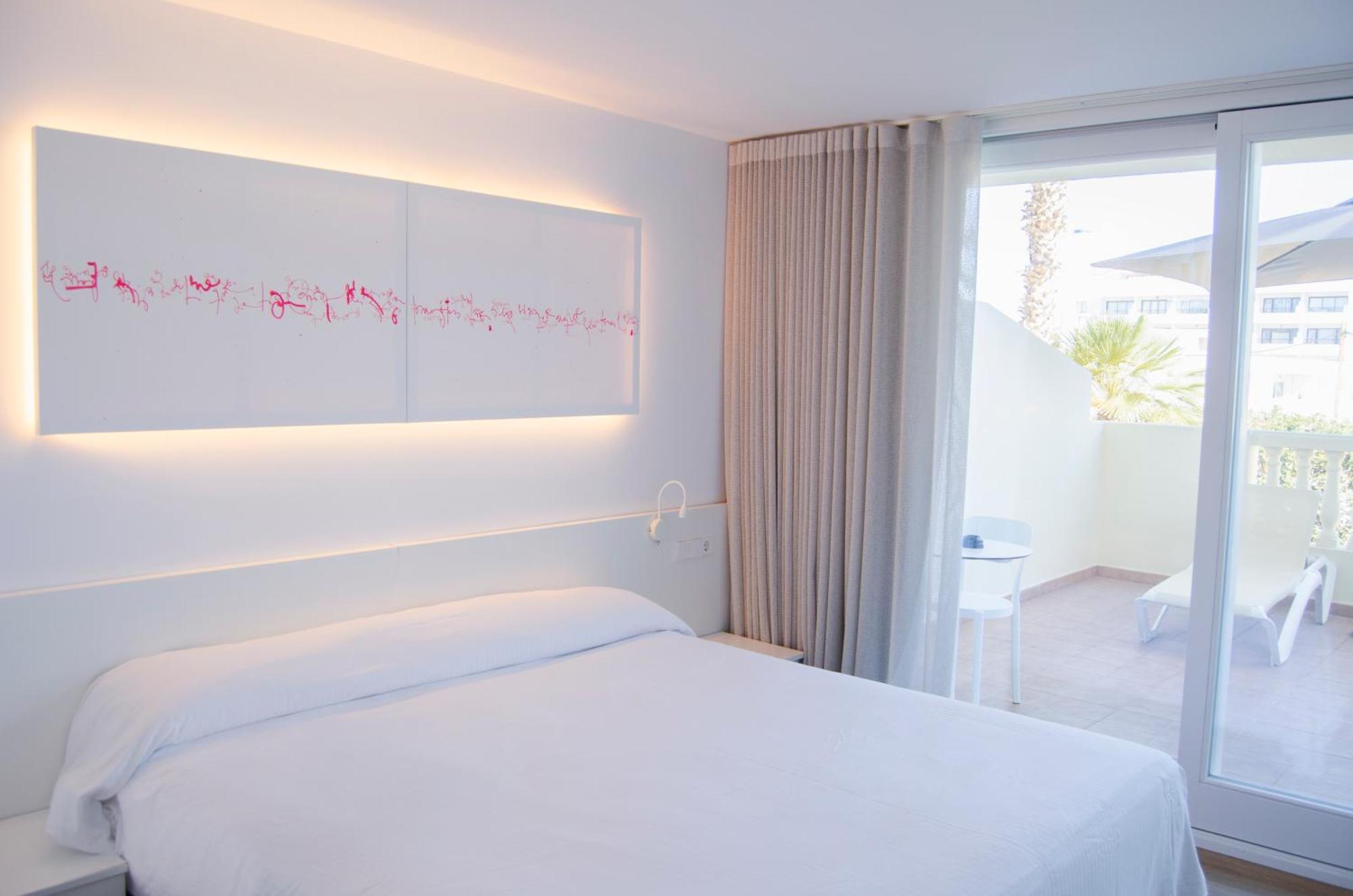 Moon Dreams Paraiso - Adults Recommended Hotel