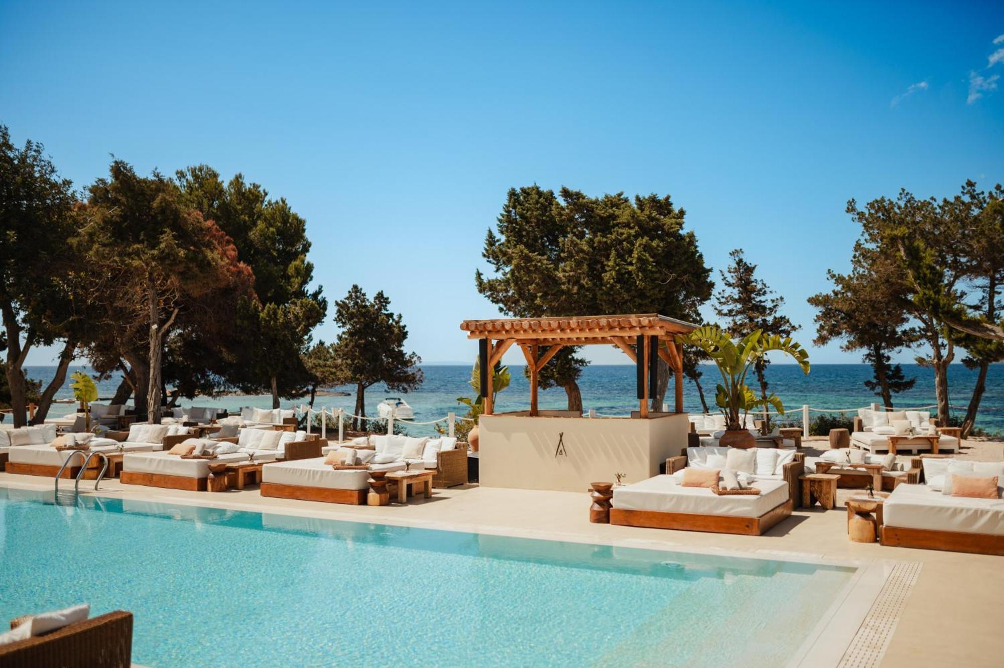 Hotel Me Ibiza - The Leading Of The World