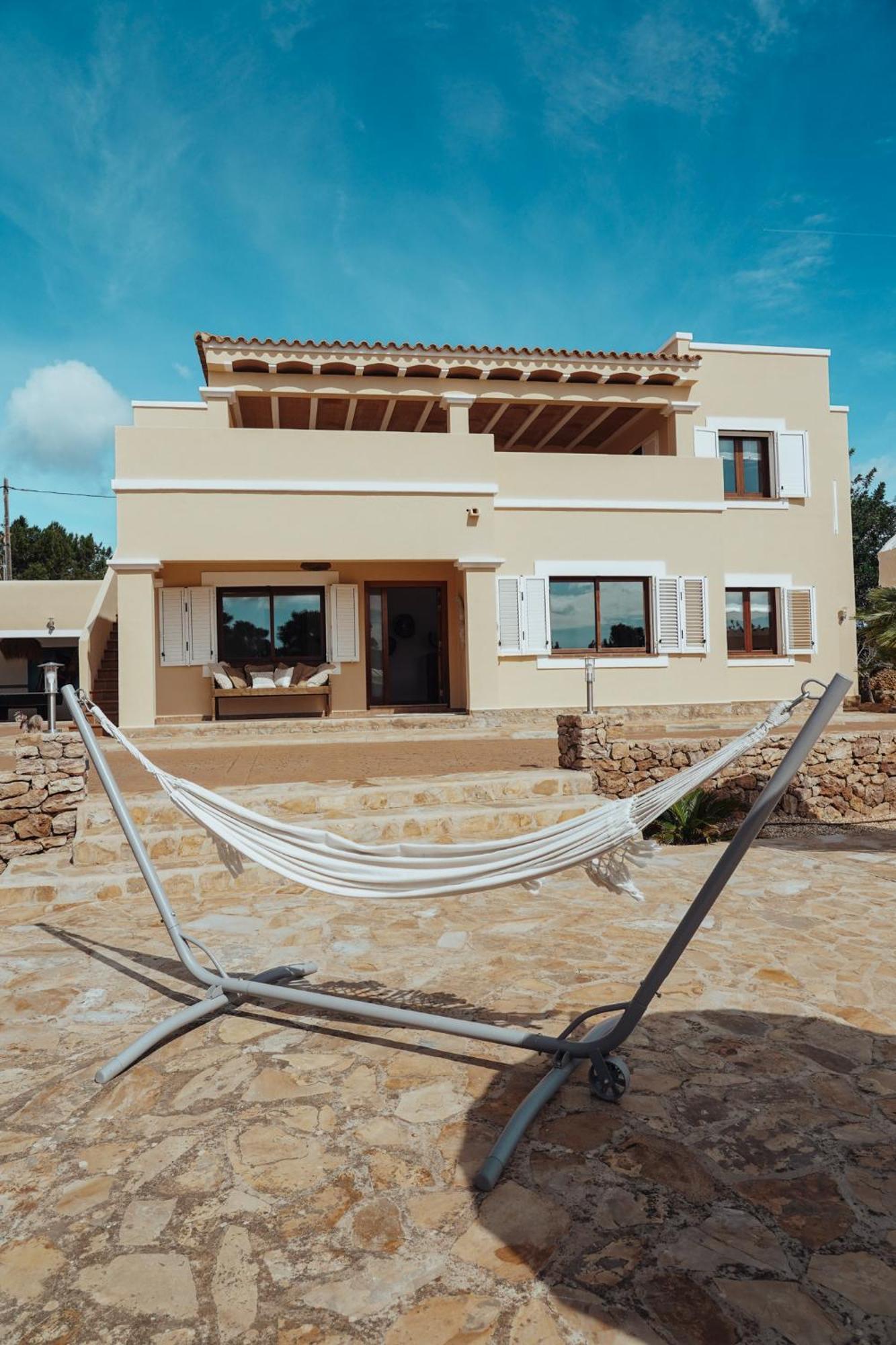 Amigo Near Dalias - Es Canar (Ibiza)