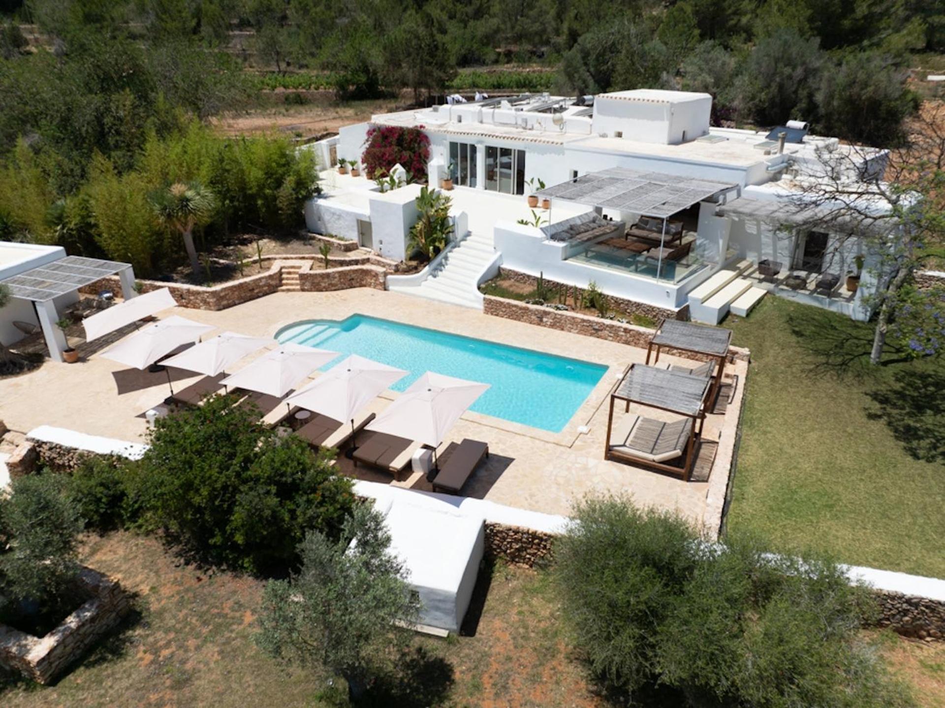 Tunio , Santa Gertrudis * Santa Gertrudis (Ibiza)