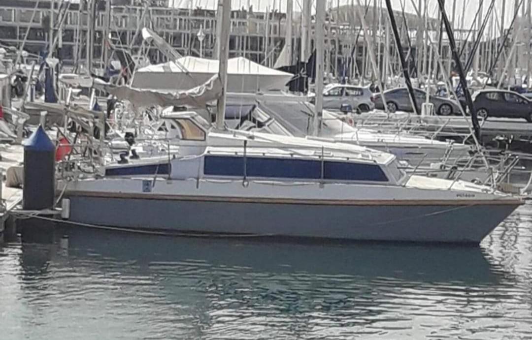 Hondoncharter Botel
