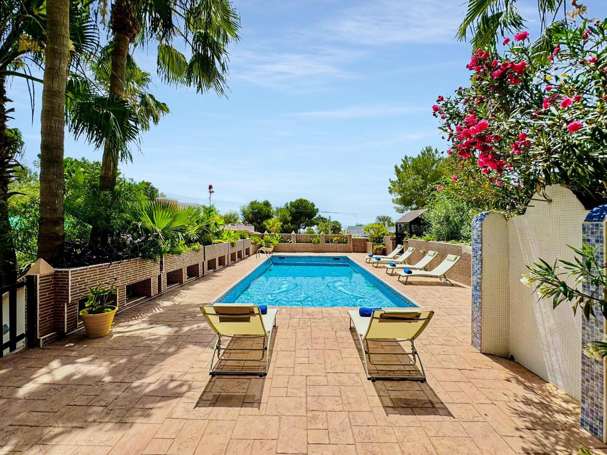 Villa In Playa Den Bossa & Ibiza Town 7min, Bbq *