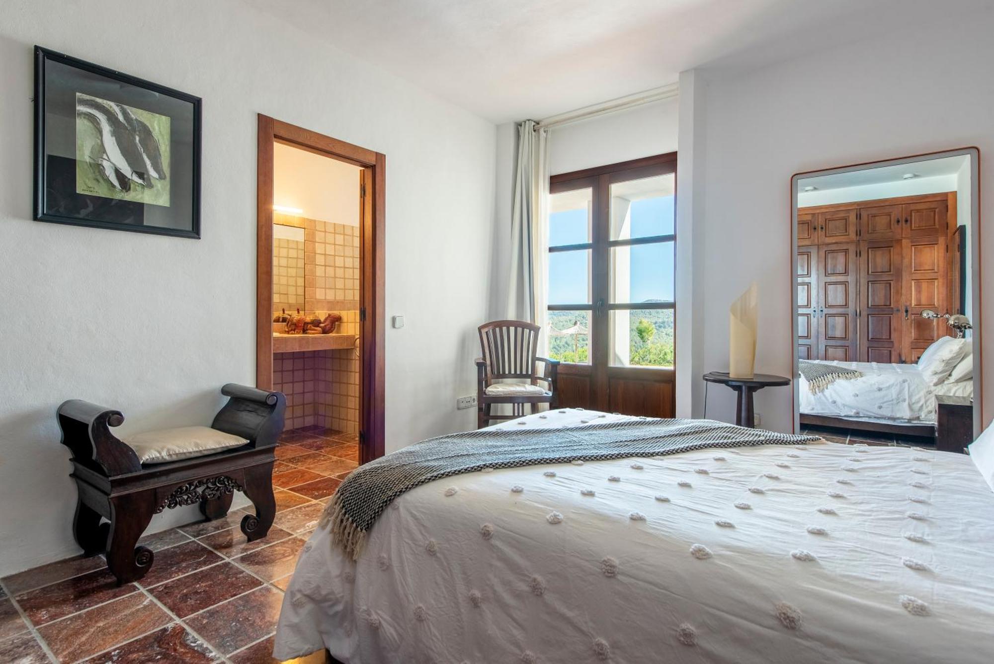 - Sleeps 14 - Pool - Garden - Sea View Villa