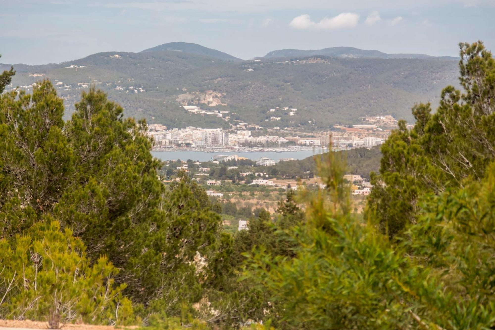 - Sleeps 14 - Pool - Garden - Sea View Sant Josep de sa Talaia
