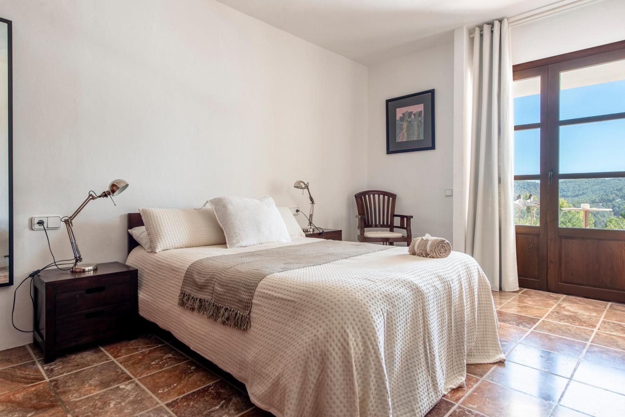 Villa - Sleeps 14 - Pool - Garden - Sea View