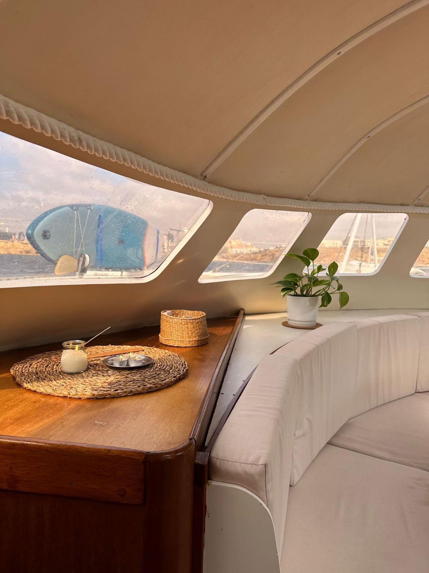 Botel Catamaran Tagomago 50