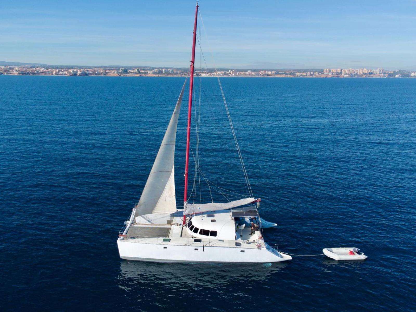 Catamaran Tagomago 50 Botel *