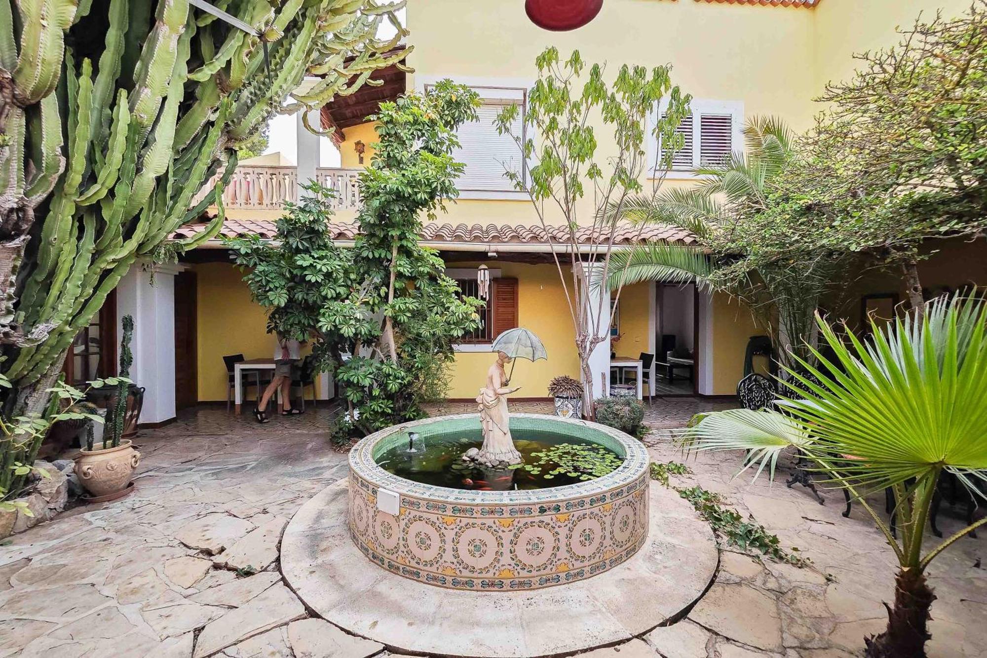 Tamaris Villa Santa Eularia des Riu