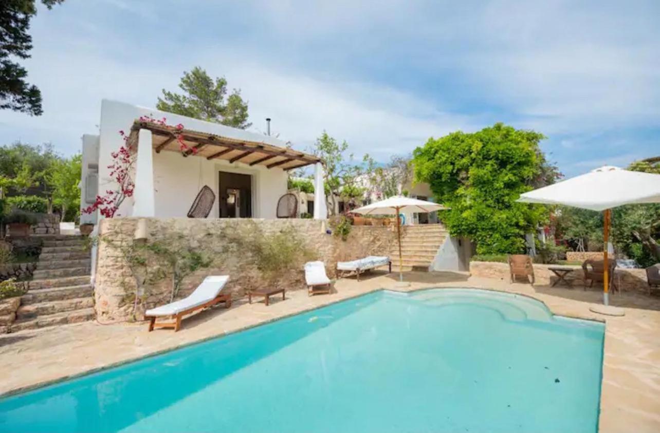Torres Con Piscina Y Jardin, Santa Gertrudis Villa