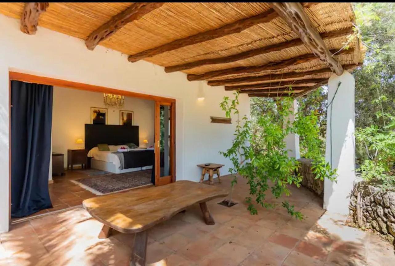 Torres Con Piscina Y Jardin, Santa Gertrudis Villa *