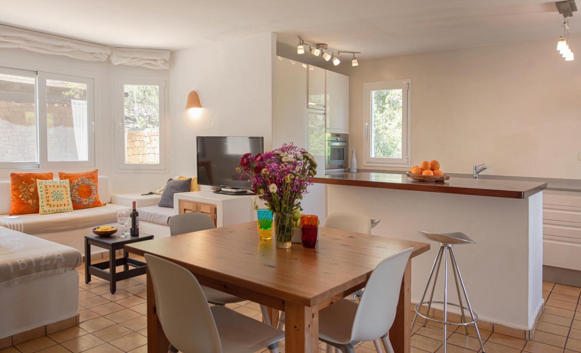 New! Salada Villa
