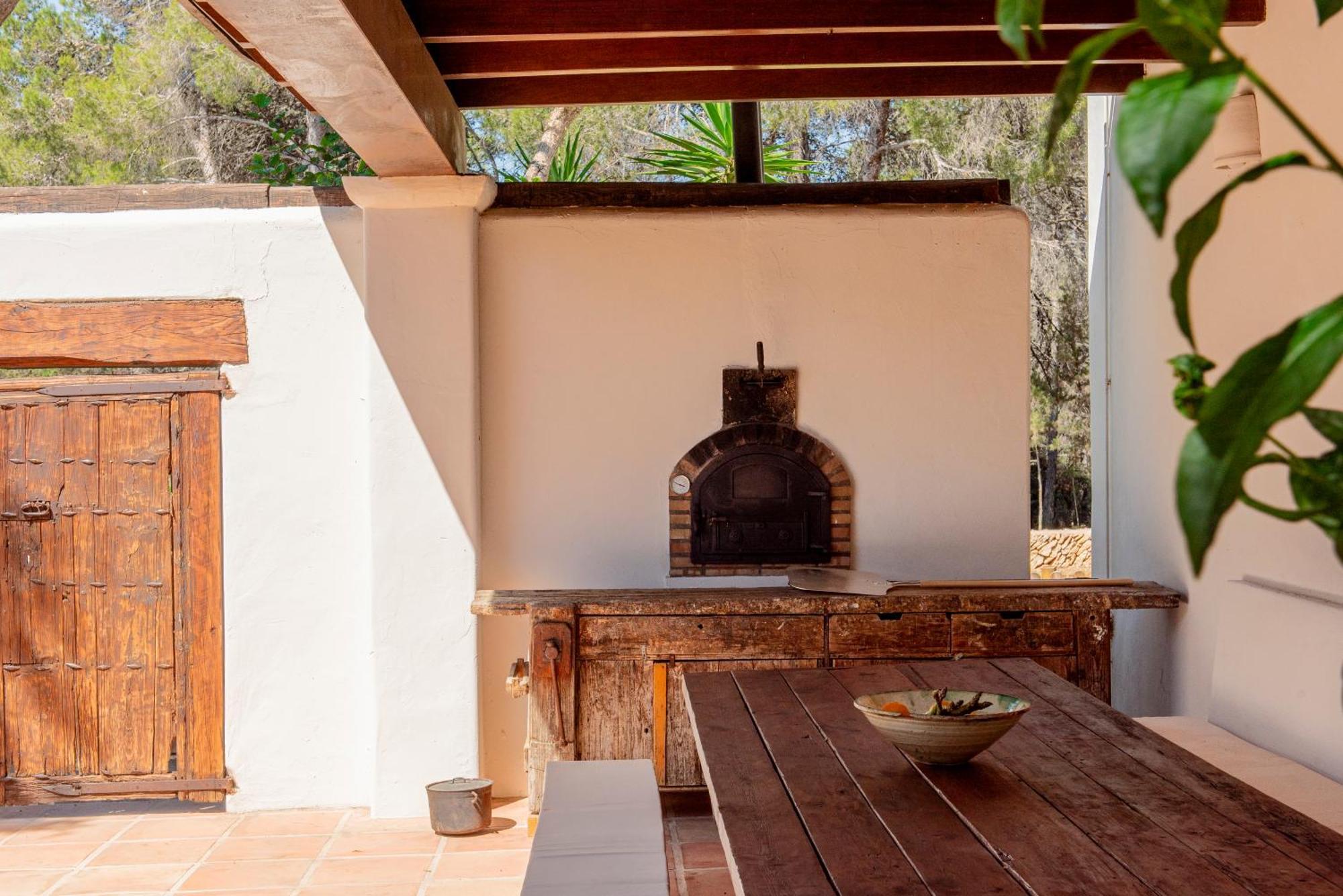 Villa Sa Tanca Ibiza Located Puig D'en Vall, 6b , Pool , Tennis