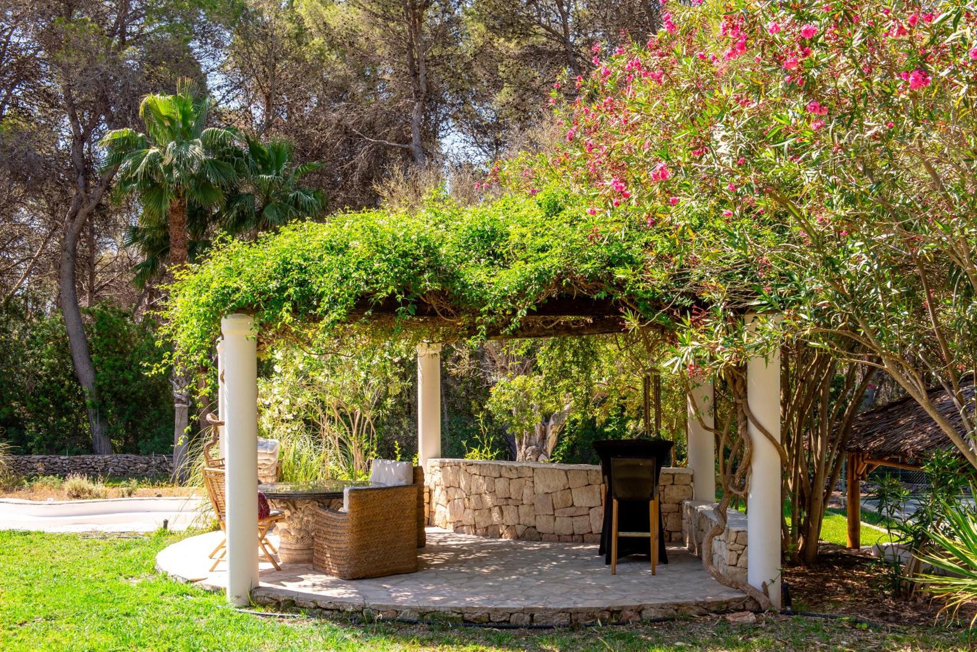 Villa Sa Tanca Ibiza Located Puig D'en Vall, 6b , Pool , Tennis Montecristo