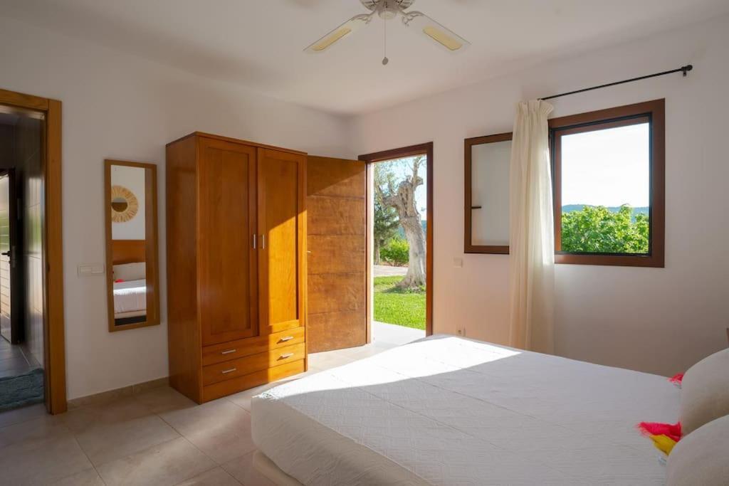 Villa Kety -luna Con Preciosa Piscina Y Vistas ! *