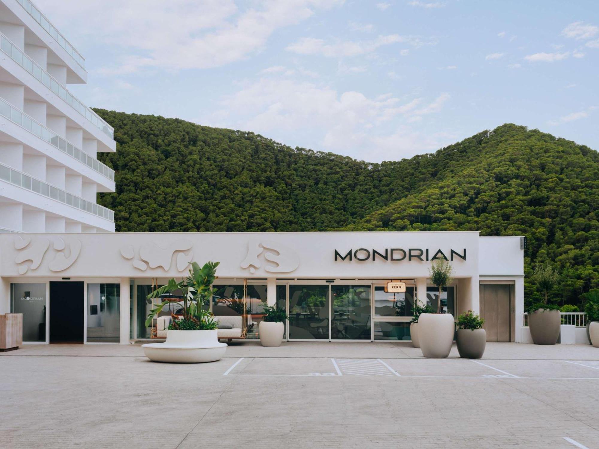 Mondrian Ibiza Cala Llonga (Ibiza)