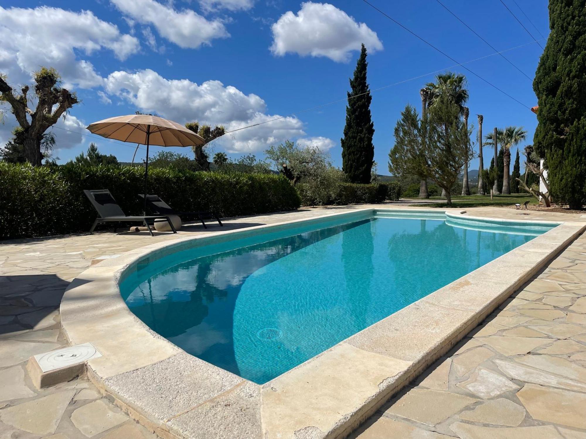 Villa Linda, Ruime Prive-villa Met Zwembad Met Prachtige Tuin Santa Gertrudis (Ibiza)