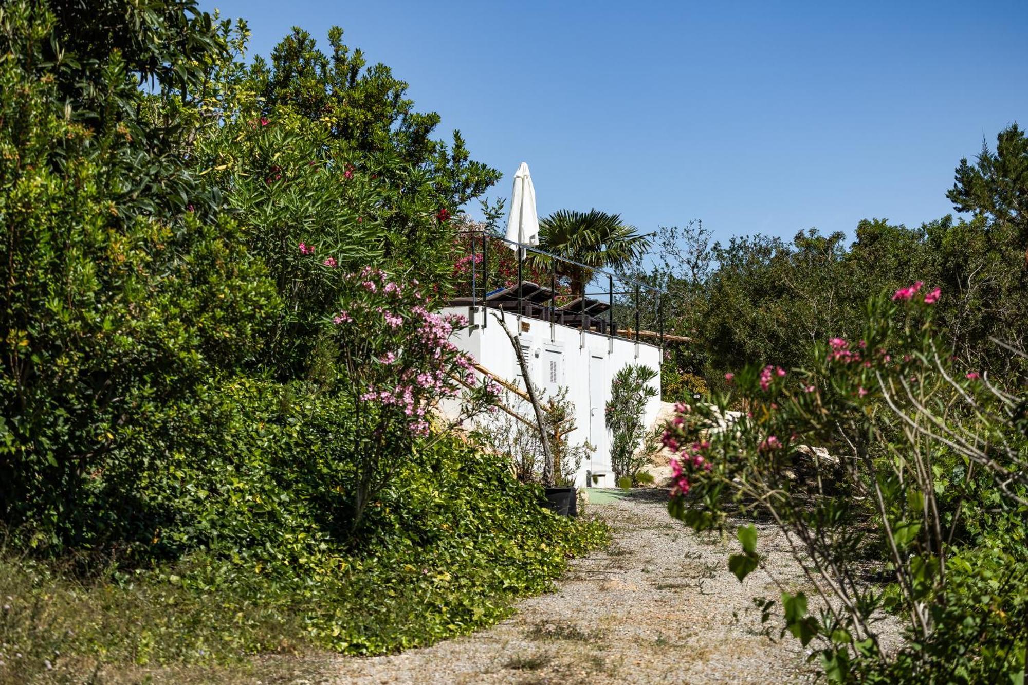 Charming With Pool, Toni Mateu. Villa *
