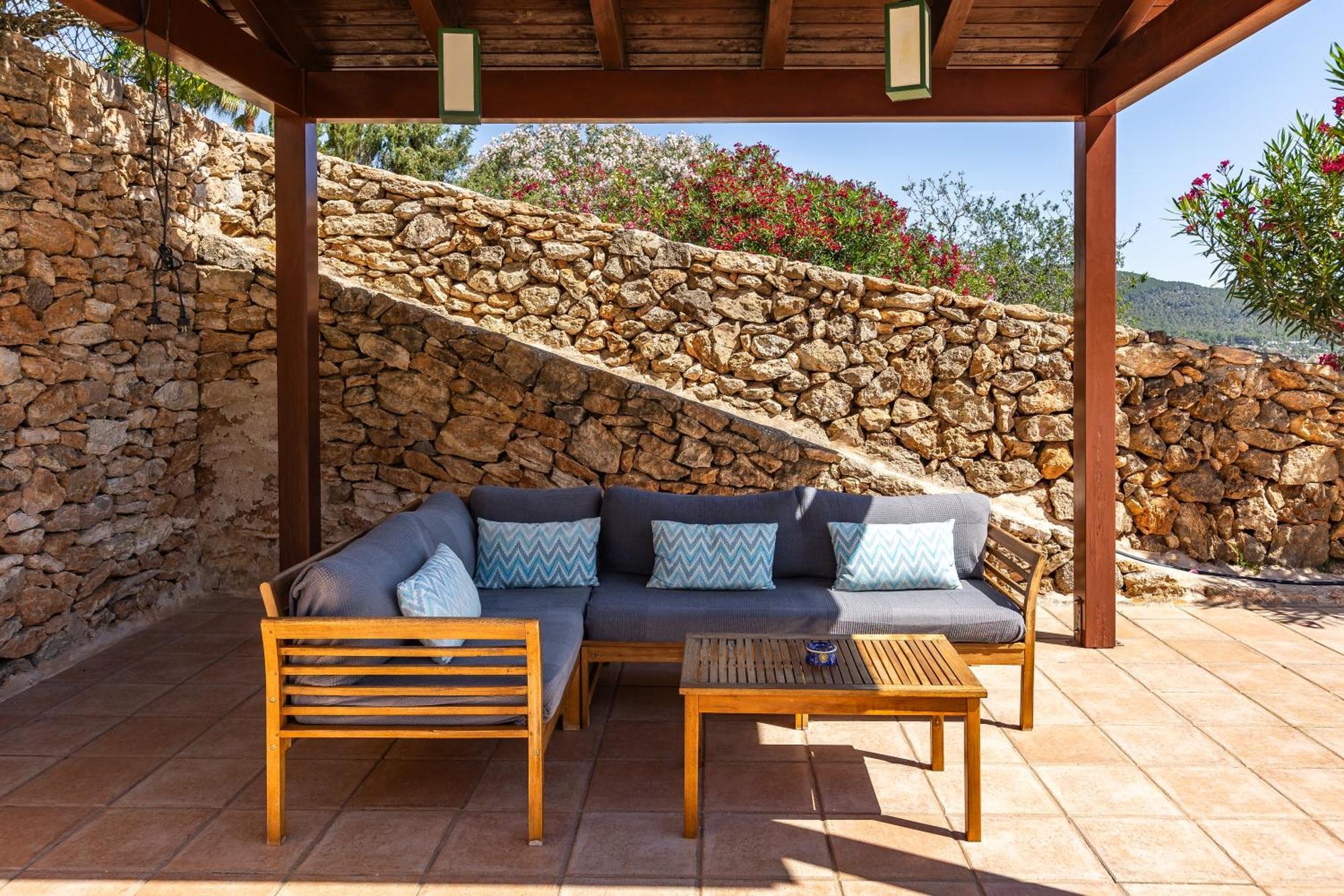 Charming With Pool, Toni Mateu. Villa Sant Carles de Peralta