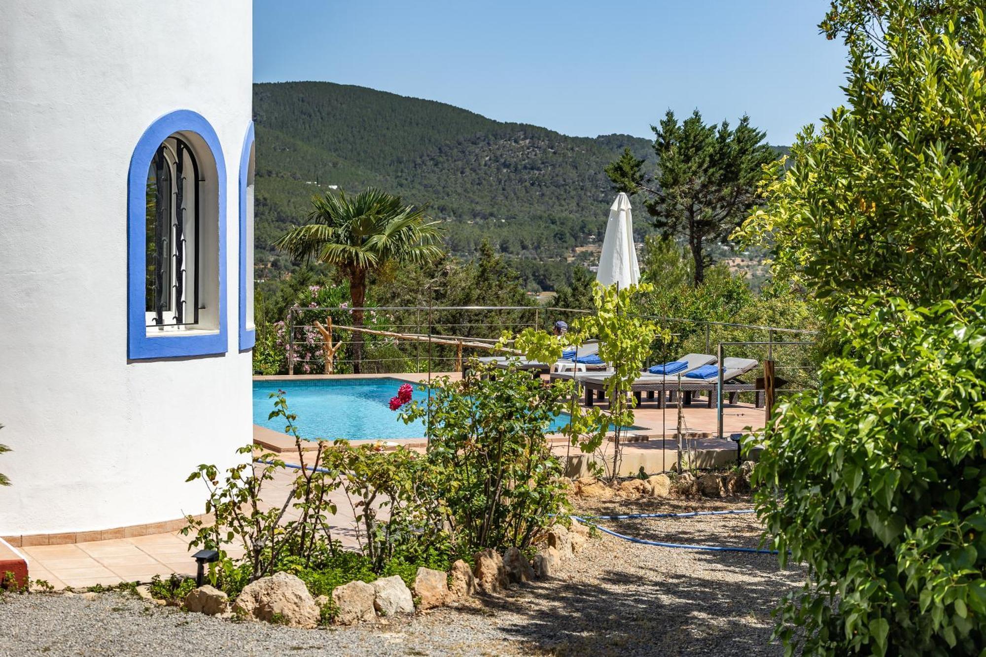 Villa Charming With Pool, Toni Mateu. Sant Carles de Peralta
