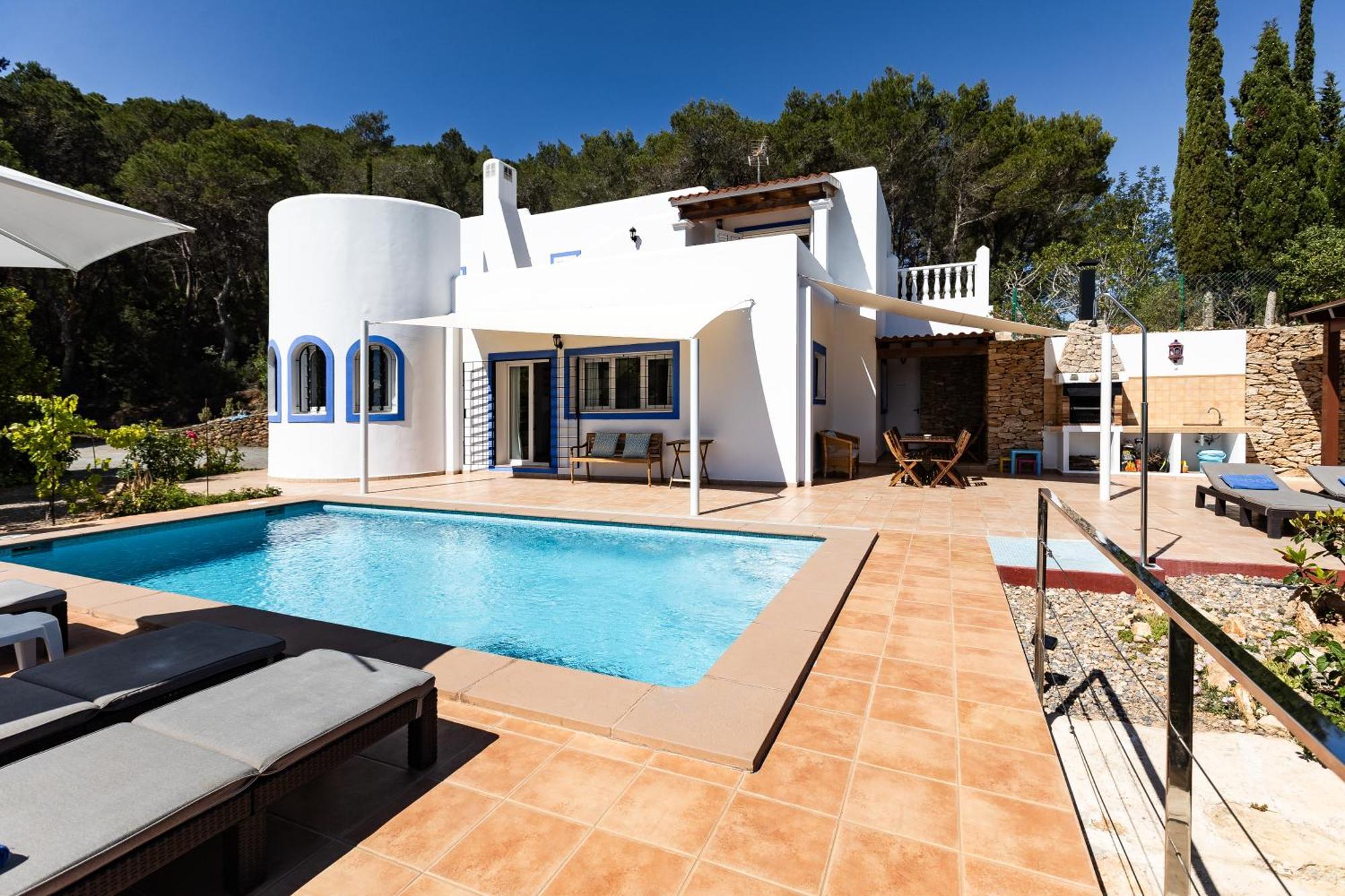 Charming With Pool, Toni Mateu. Sant Carles de Peralta