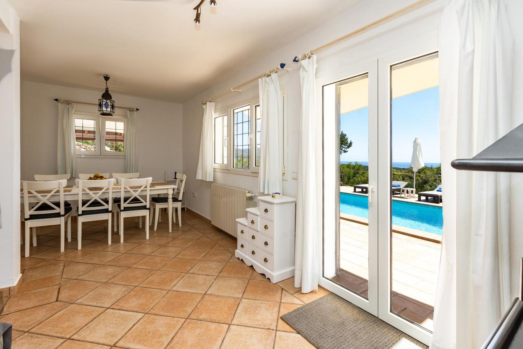 Charming With Pool, Toni Mateu. Sant Carles de Peralta