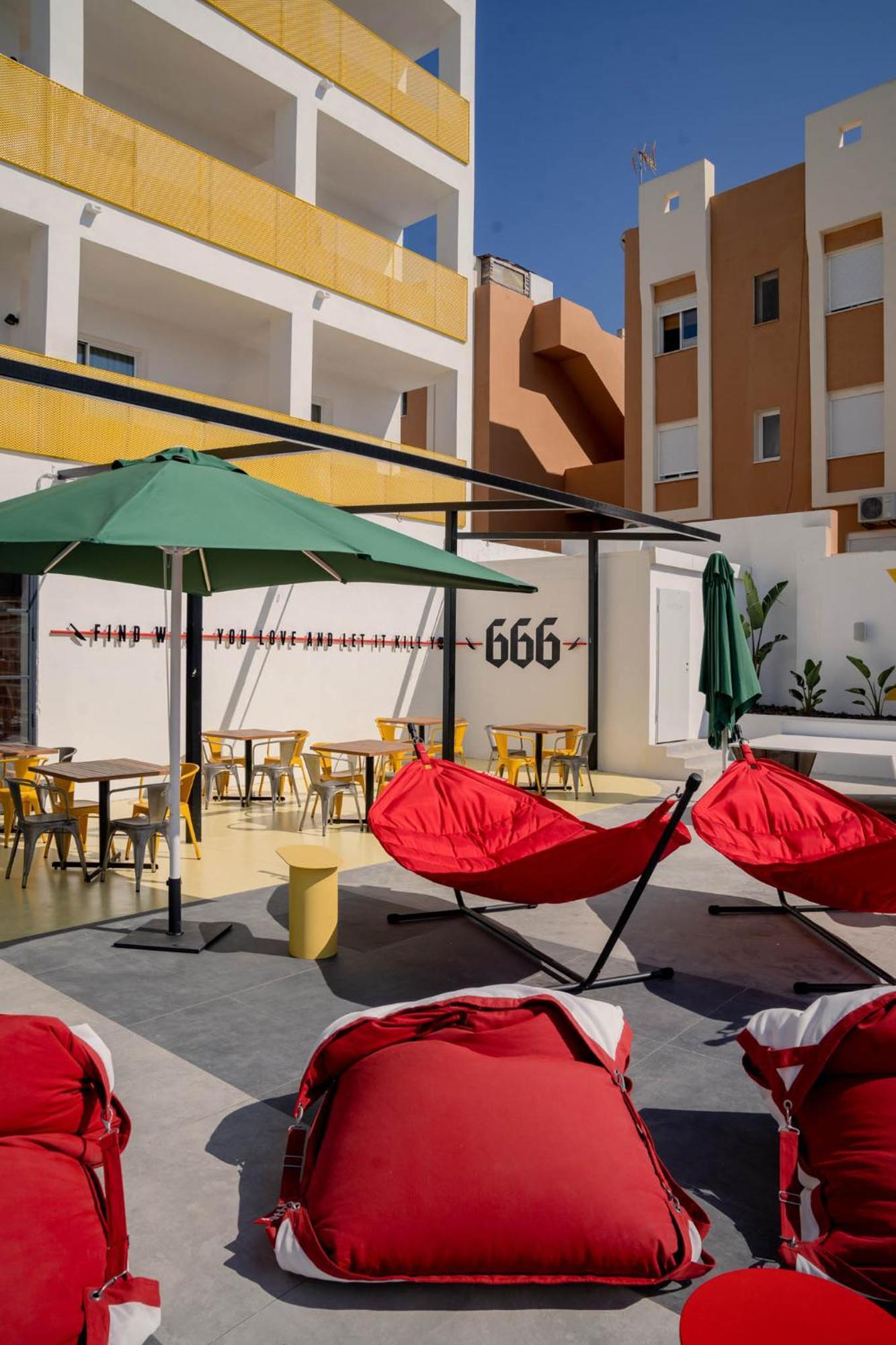 Ryans Lolas - Adults Only Hotel Sant Antoni de Portmany