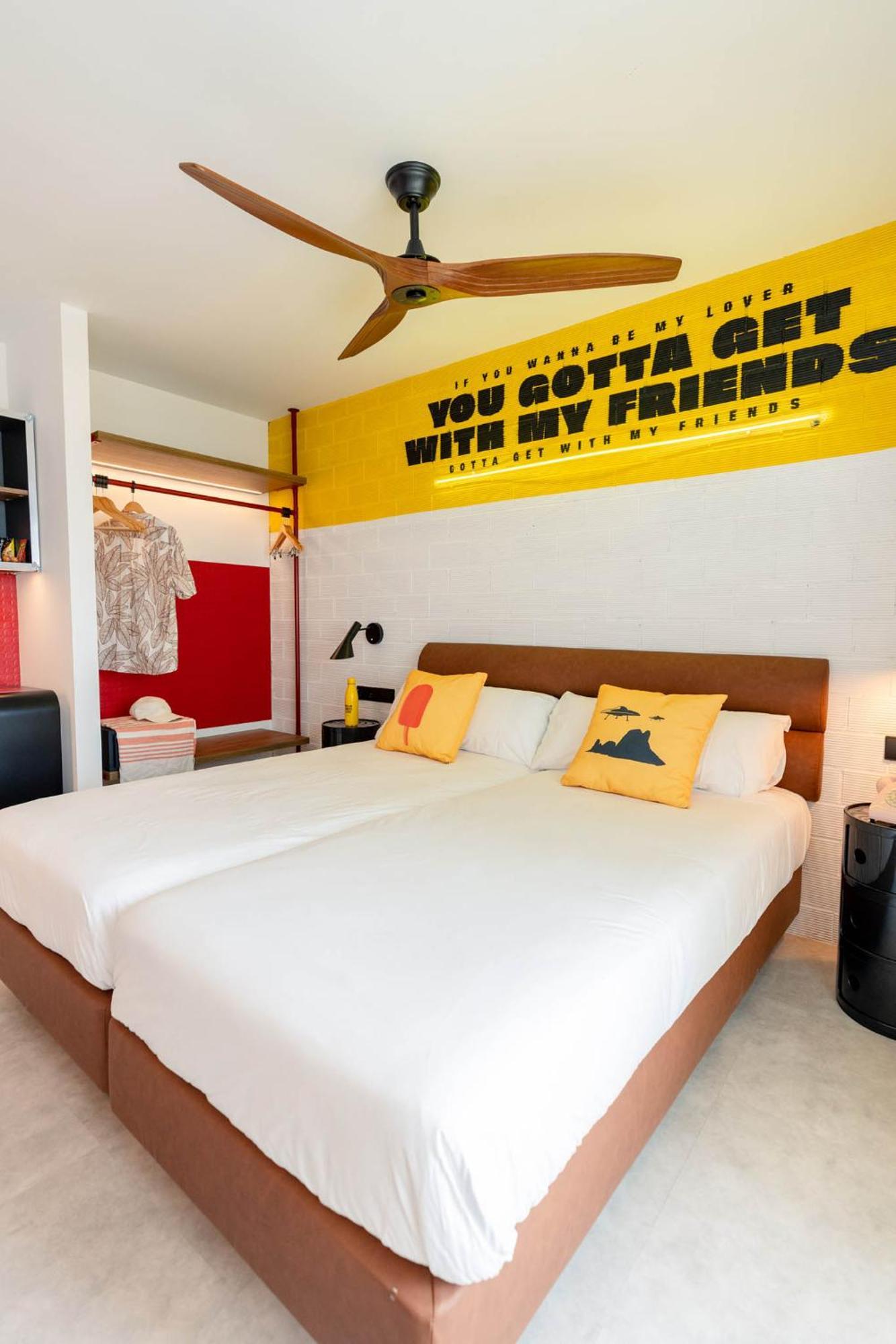 Ryans Lolas - Adults Only Sant Antoni de Portmany