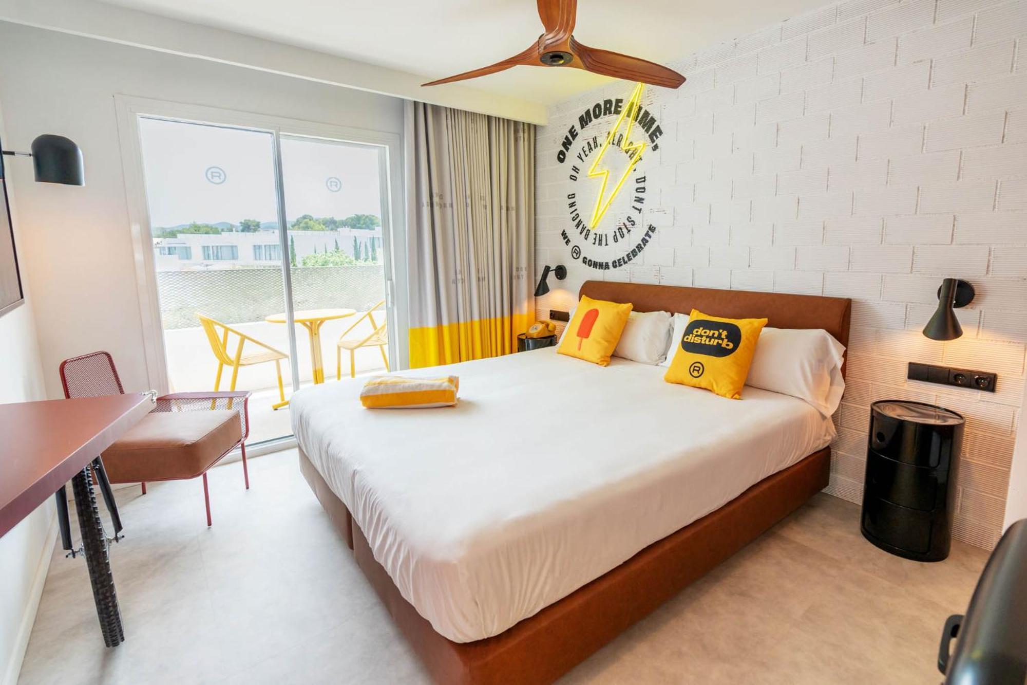 Ryans Lolas - Adults Only 4* Sant Antoni de Portmany