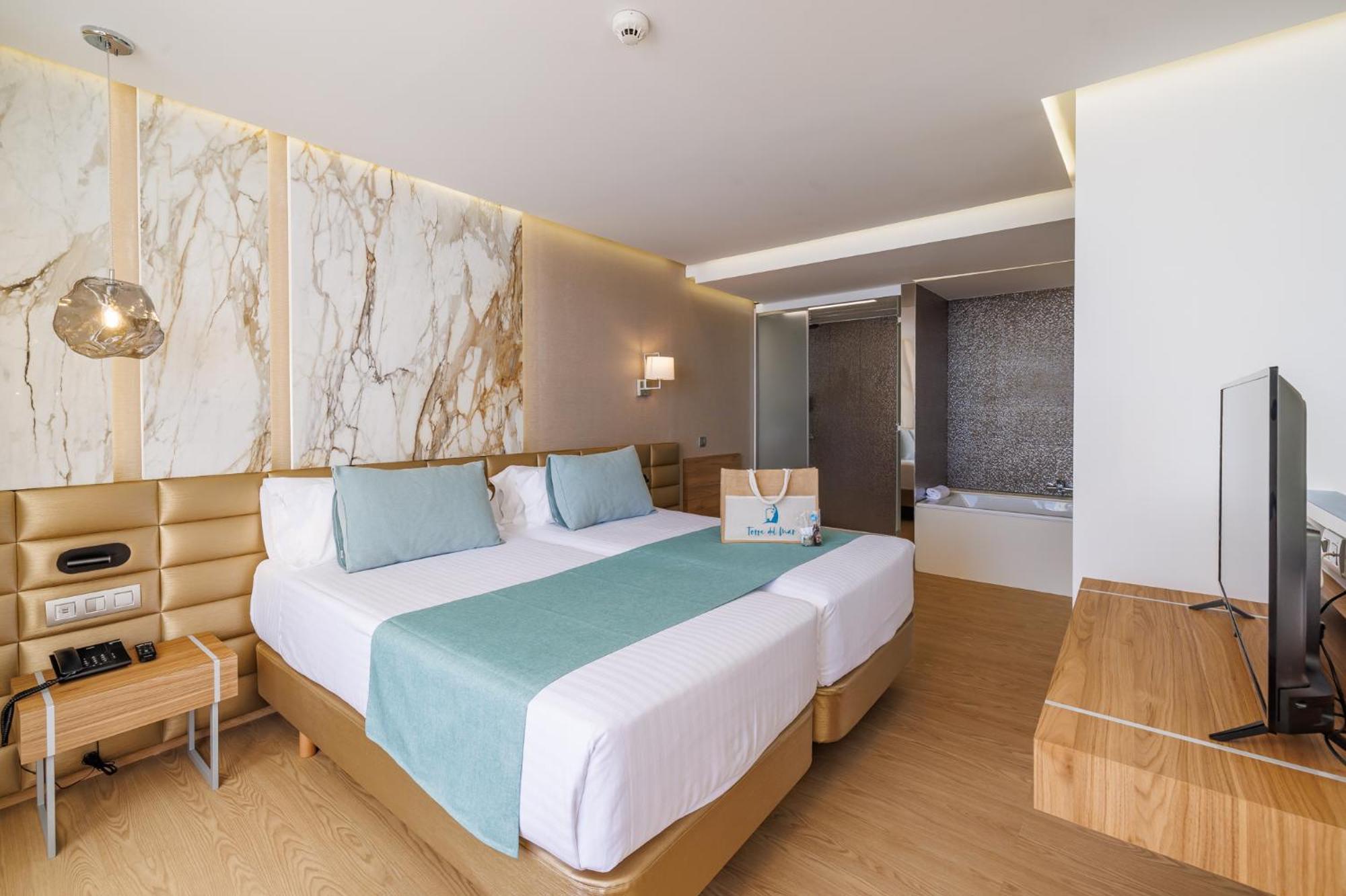 Torre Del Mar - Ibiza Hotel