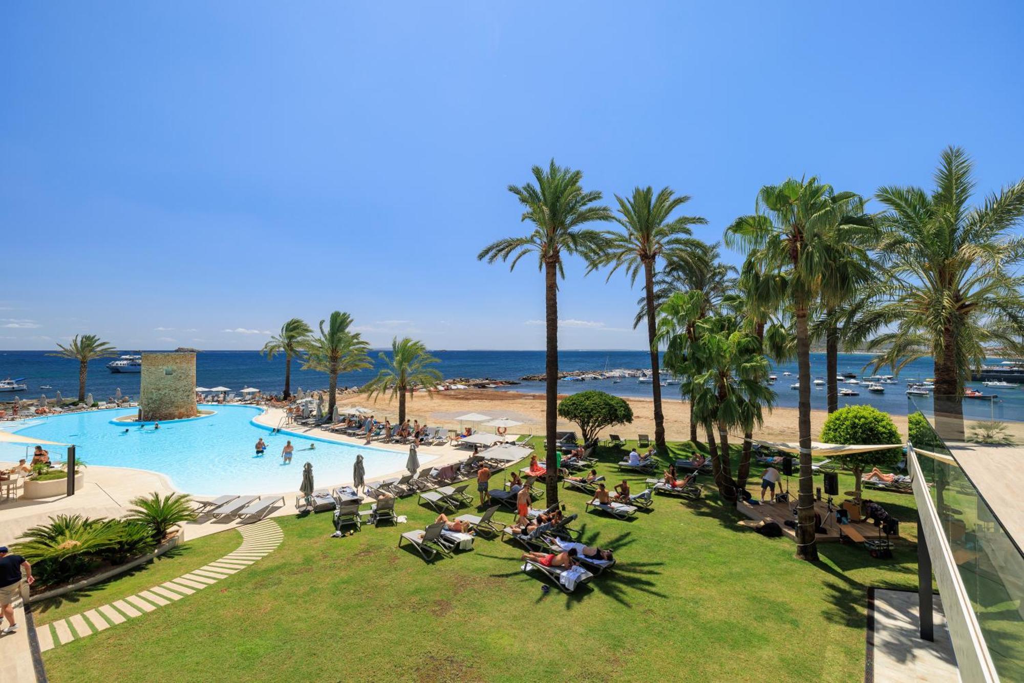 Torre Del Mar - Ibiza Hotel