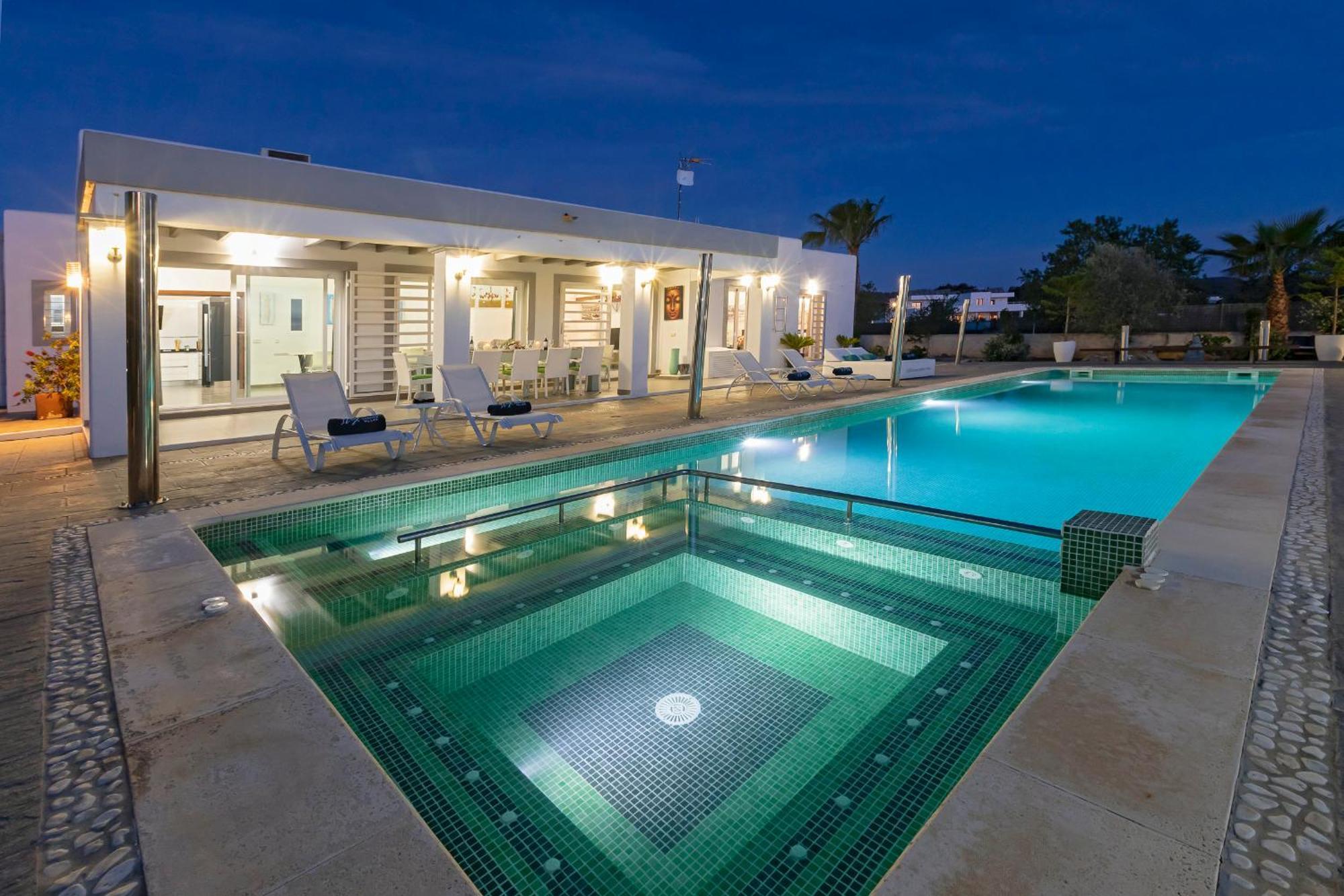 Near San Antonio Sleeps 10 Pousada San Antonio (Ibiza)