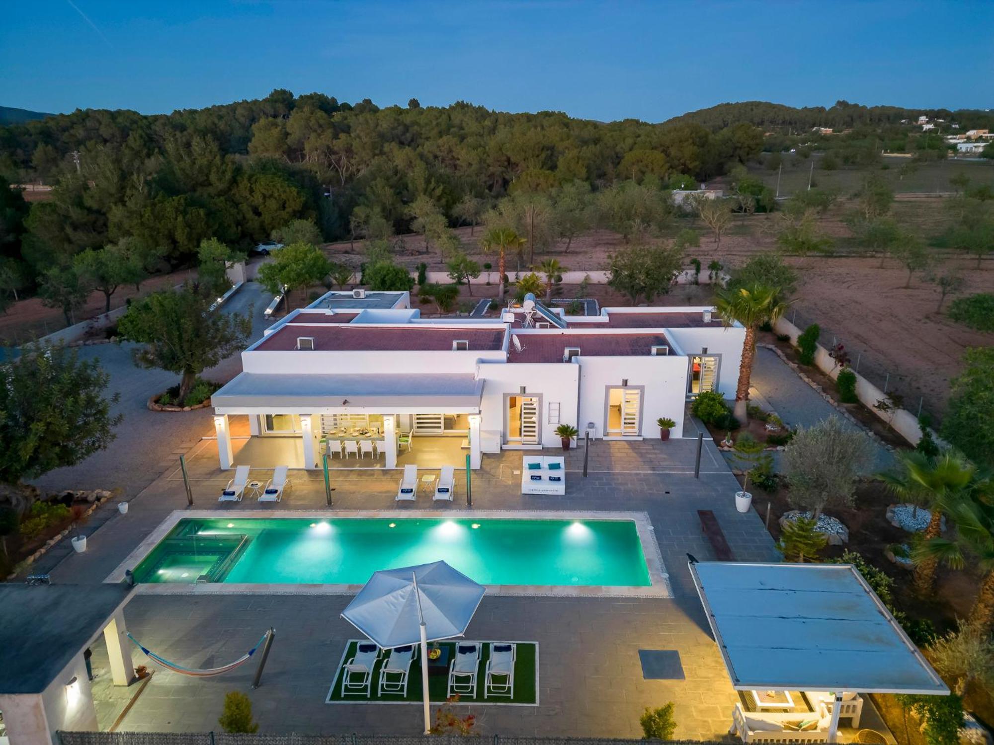 Near San Antonio Sleeps 10 Pousada *