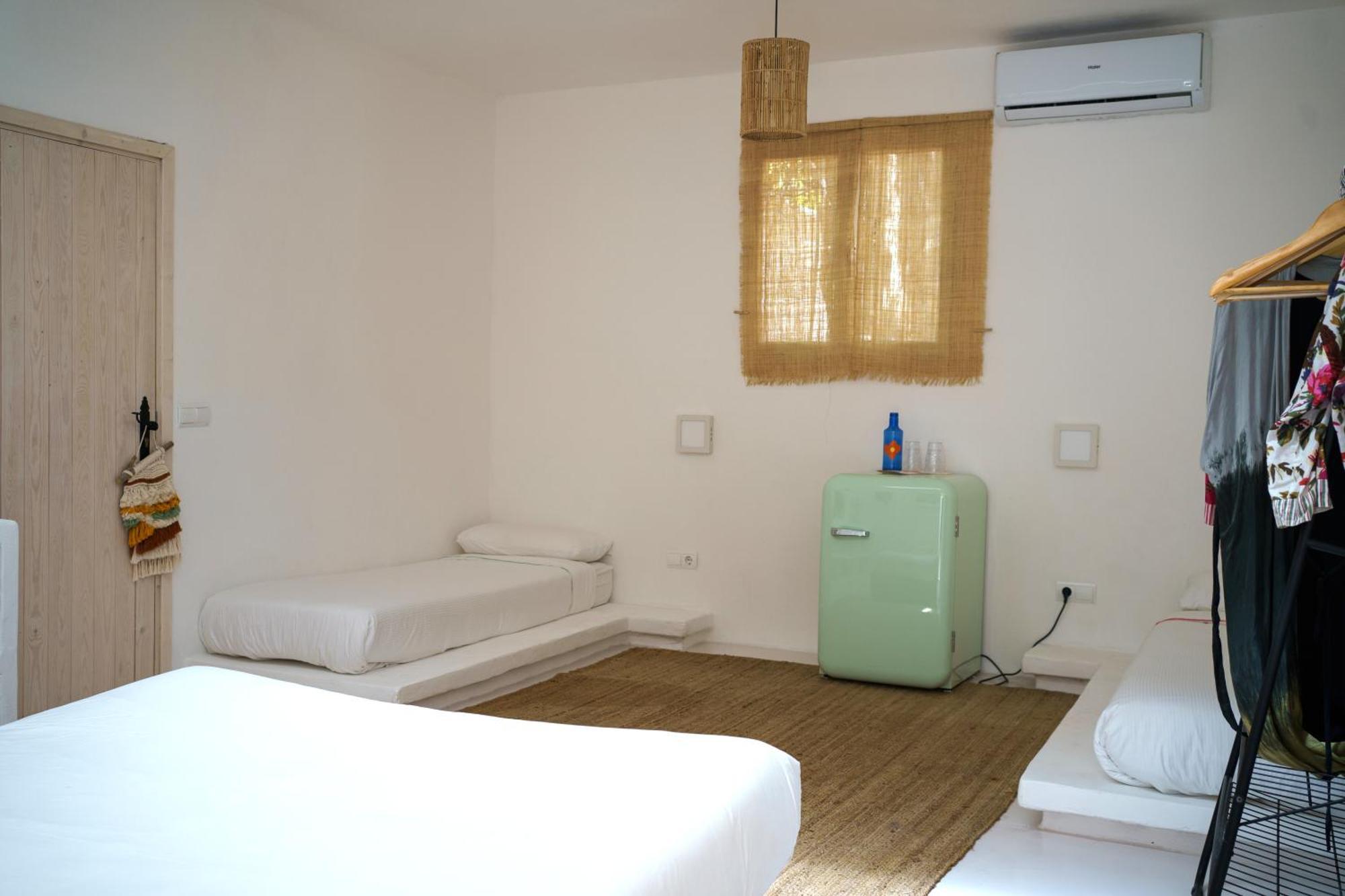 La Pandilla Ibiza Hostel